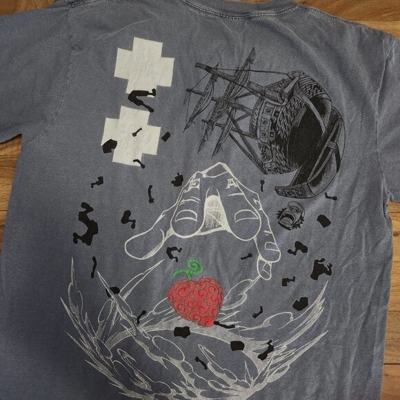 VTG One Piece Graphic T-Shirt Size Large - Picture 1 of 10